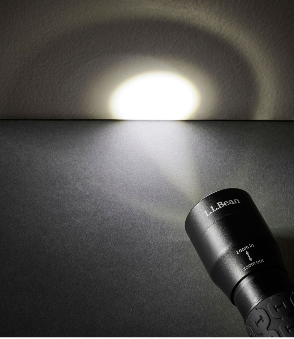 Trailblazer Zoom Flashlight - L.L.Bean Quality