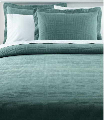 Vintage Matelassé Coverlet - L.L.Bean Signature