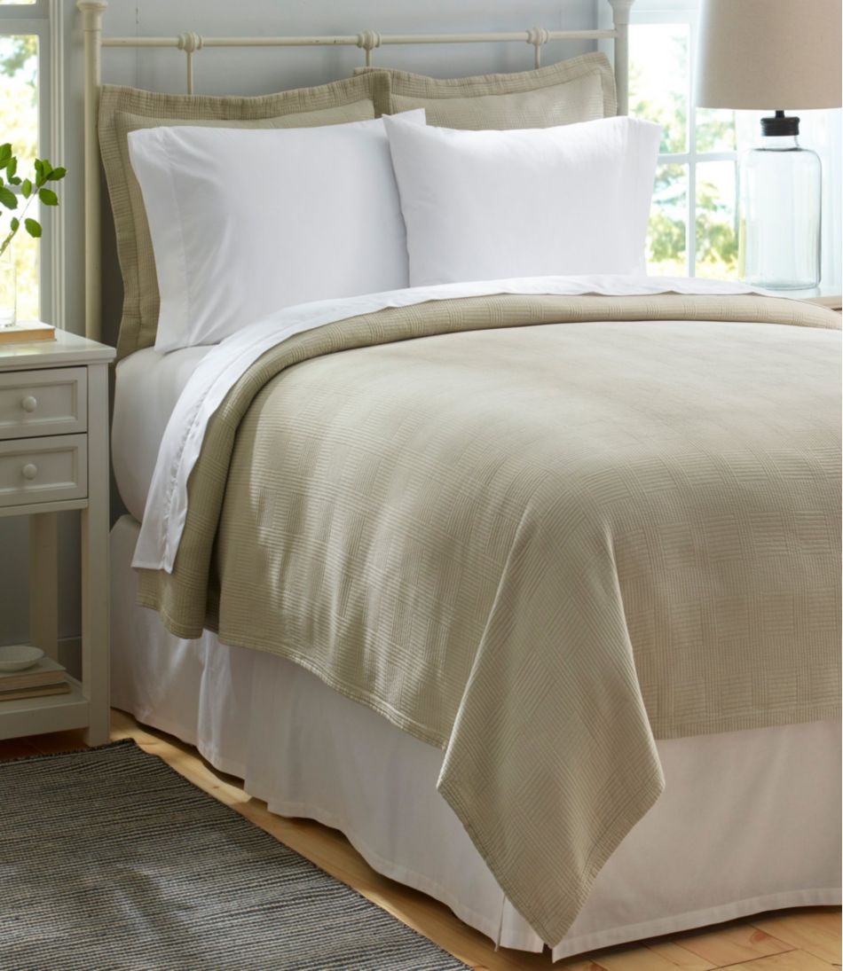 Vintage Matelassé Coverlet - L.L.Bean Signature